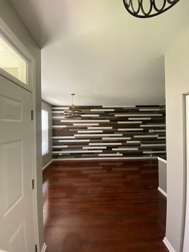 Photo - 512 King Ave