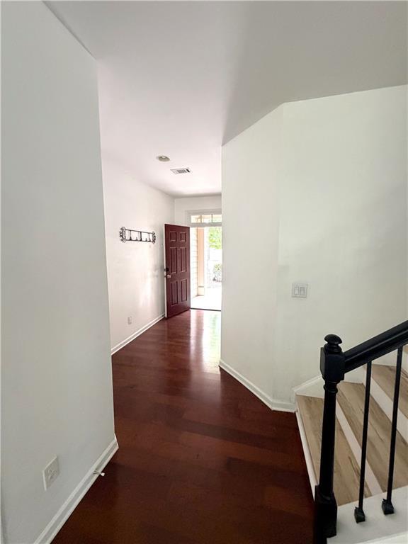 Photo - 2160 Crestridge Trail NE