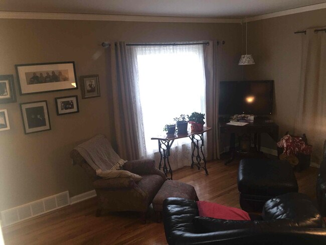 Photo - 1815 8th Ave SW