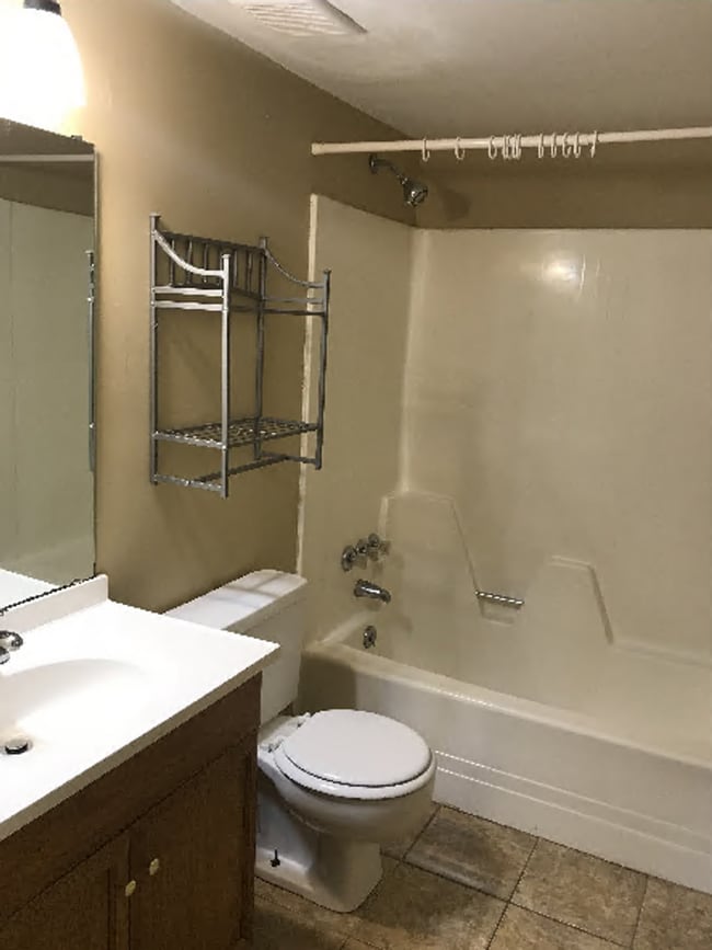 Photo - 2BEDROOM/ 2 BATH APARTMENT Unit 1302 - A