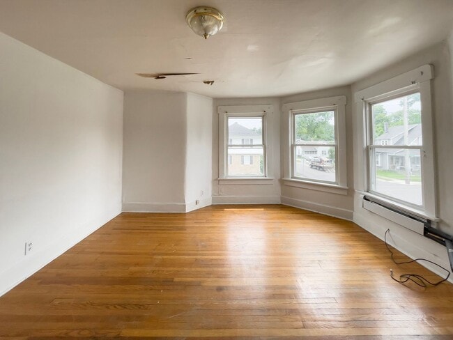 Photo - Close to Campus