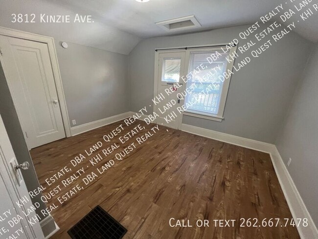 Photo - 3812 Kinzie Ave