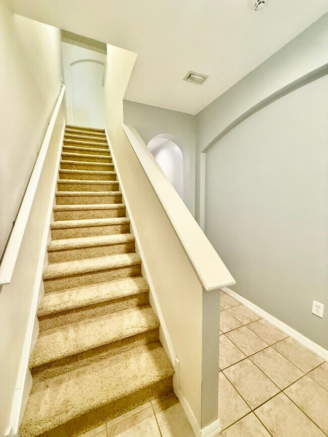 Photo - 2043 Strathmill Dr