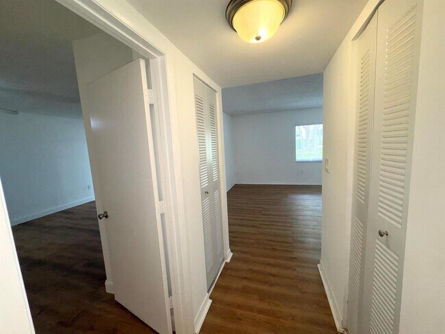 Photo - 701 N Pine Island Rd Unit 105