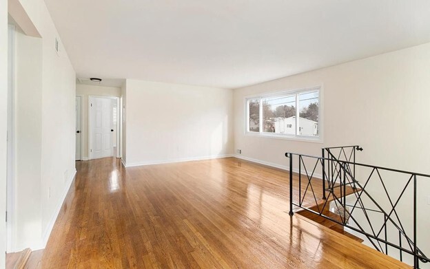 Photo - 3538 Edwards St