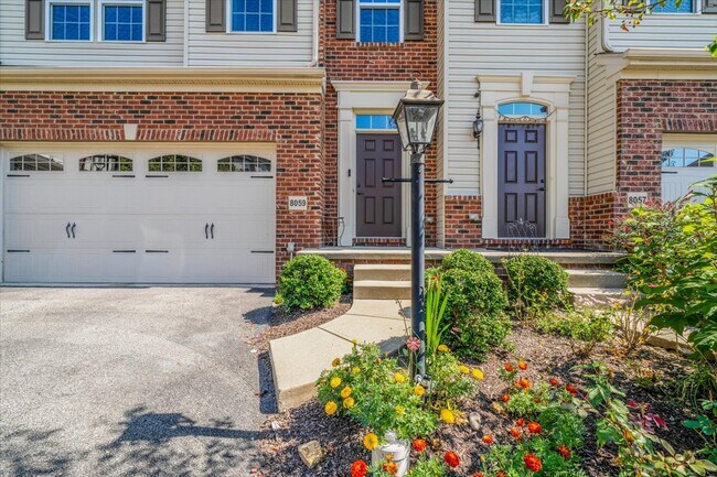 Photo - 8059 Hinsdale Ln