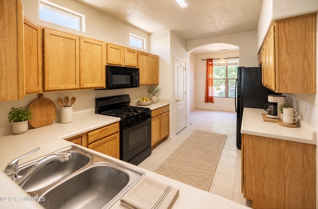 Photo - 2517 Fallbrook Way