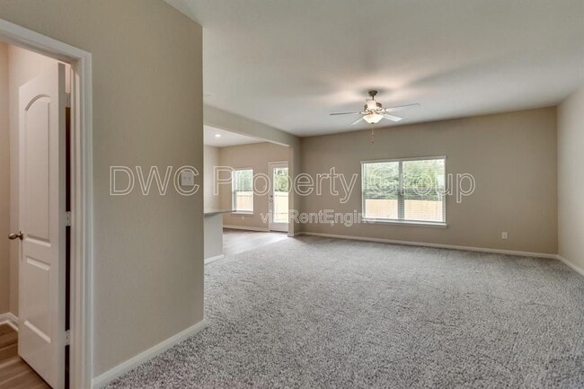 Photo - 2263 Cashmere Way
