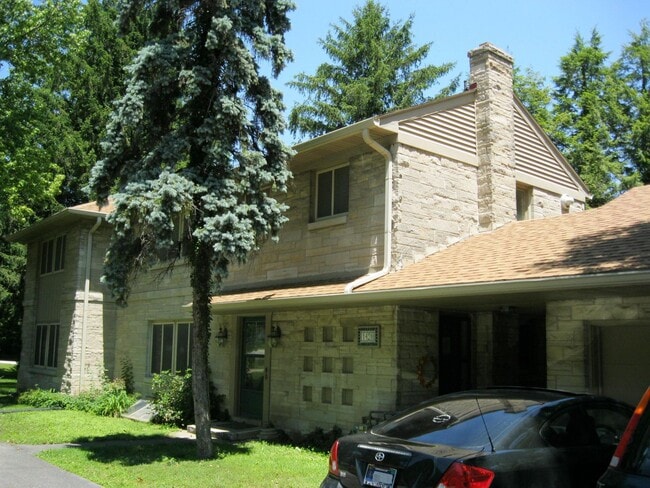 Photo - 1428 Northwestern Ave