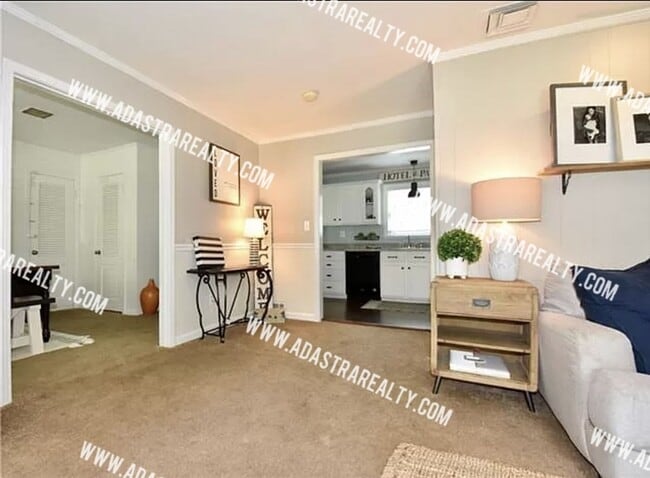 Photo - 2227 W 78th St