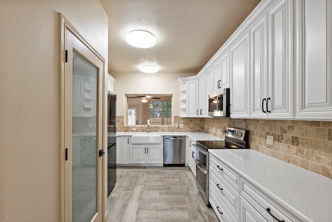 Photo - 1615 Culture Ln