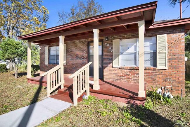 Photo - 3206 N Miller St