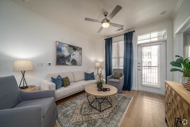 2BR, 2BA - 1.029SF - Caroline Lofts