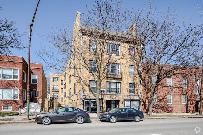 Building Photo - 3808 W Irving Park Rd Unit 14 Rental