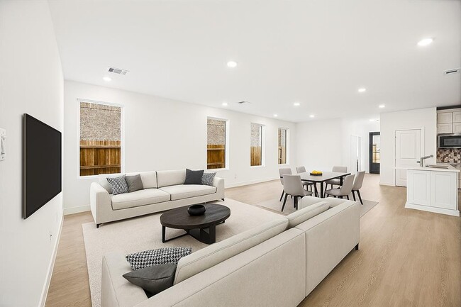 Photo - 5822 Majestic Sky Dr