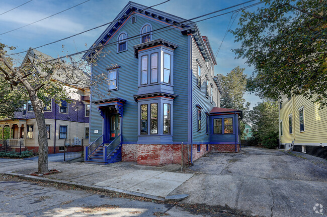 Building Photo - 94 Harrison St Unit #1 Rental