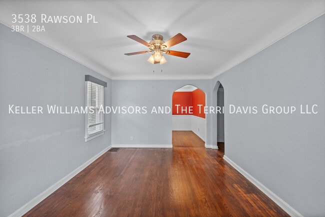 Photo - 3538 Rawson Pl