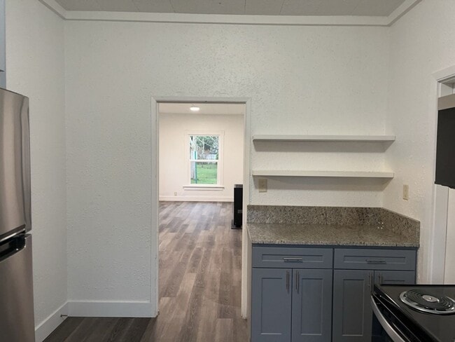 Photo - 3 Bedroom Home for Rent, New kitchen, windows, flooring, and lights!