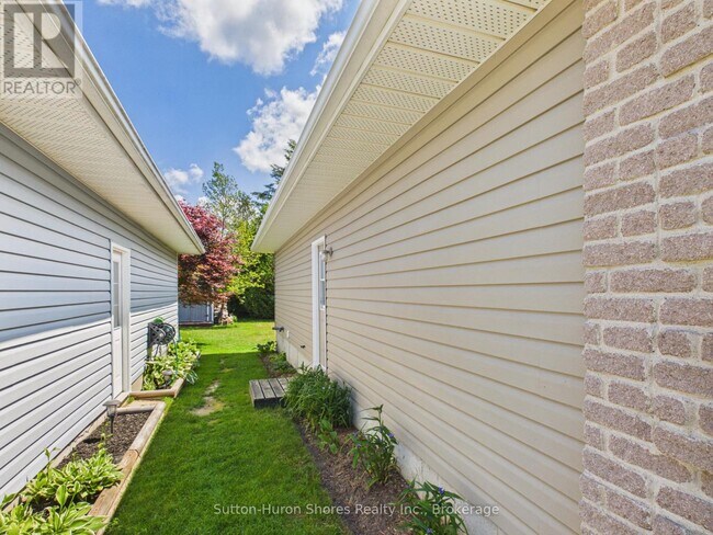 Photo - 14 Eastgate Dr