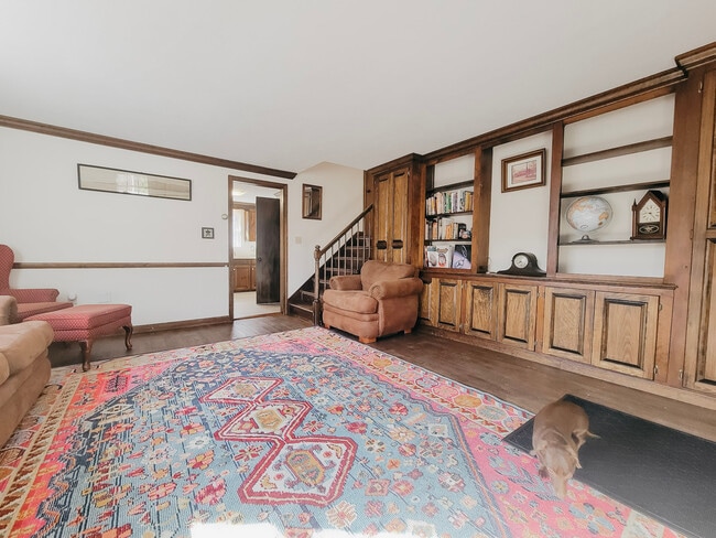 Building Photo - 51 Woods Rd