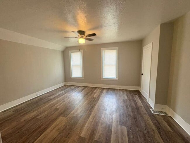 Photo - 3130 W 33rd St Unit 1