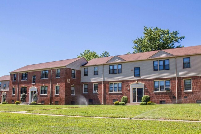 Pine Valley Court