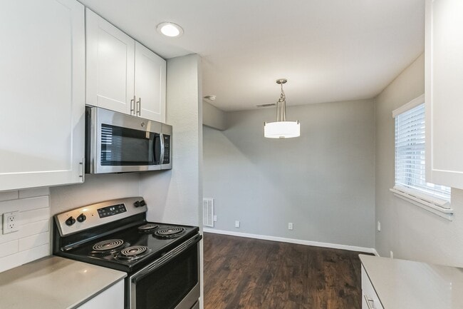 Photo - 6315 Richmond