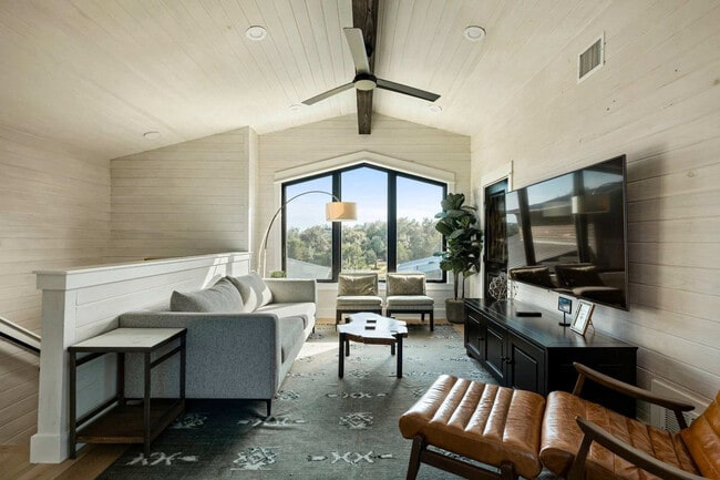 Photo - 19212 Lost Tree Unidad ID1293852P