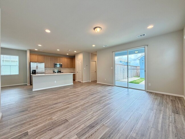 Photo - 207 Cherry Blossom Ln