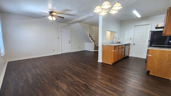 Photo - 1209 Alder Ct