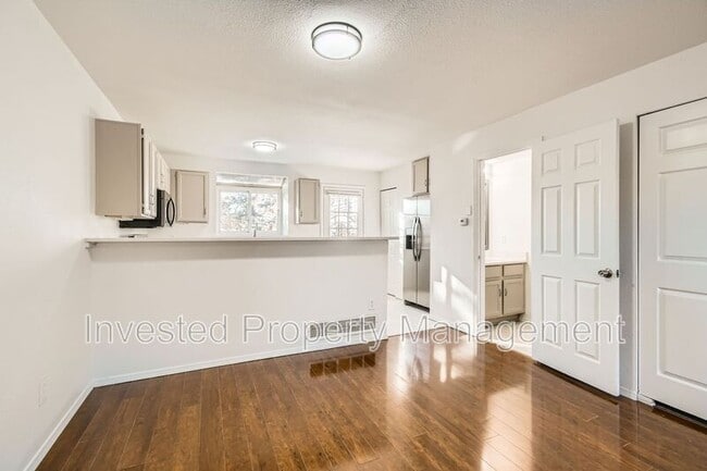 Photo - 4040 E 94th Ave