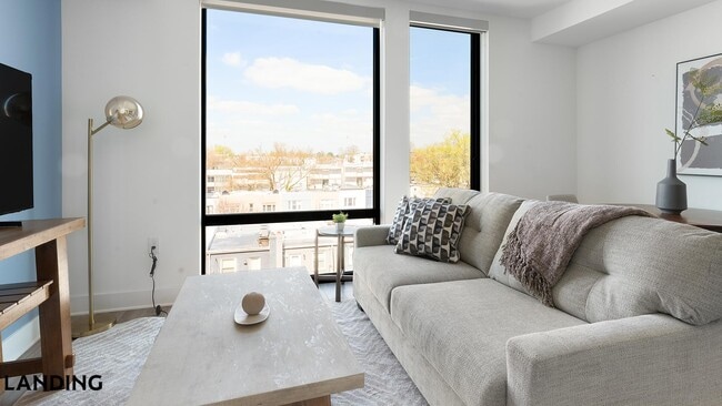 Building Photo - 1214 Bladensburg Rd NE