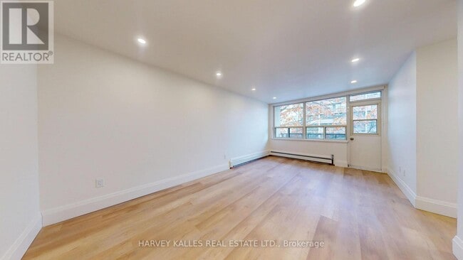 Photo - 1 Marquette Ave Unit 12