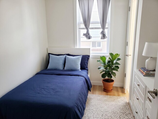 Photo - 12 Juliette St