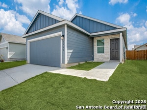 Building Photo - 2902 Gustavo Dr