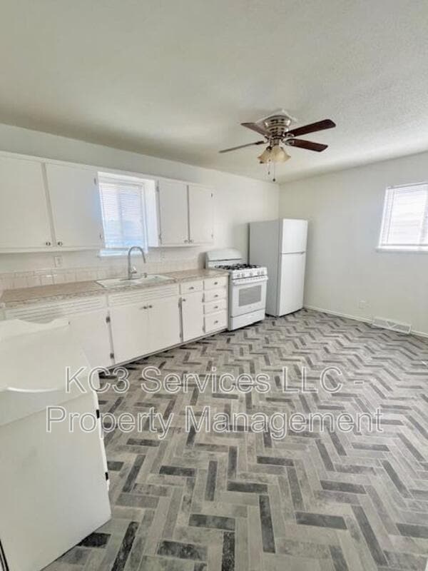 Photo - 5025 N Bellaire Ave