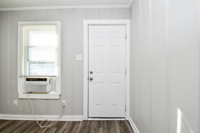 Photo - 5000 Noble St Unit 6