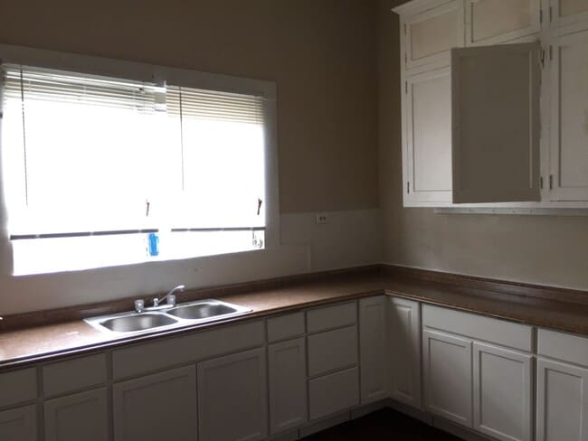 Photo - Prime Location, Endless Potential 3BR/1BA Haven