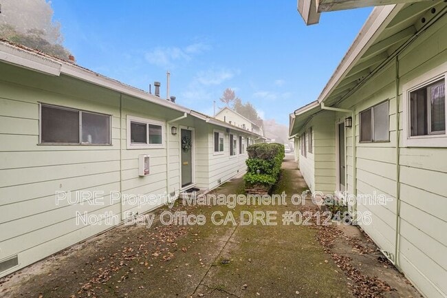 Photo - 734-C Slater St