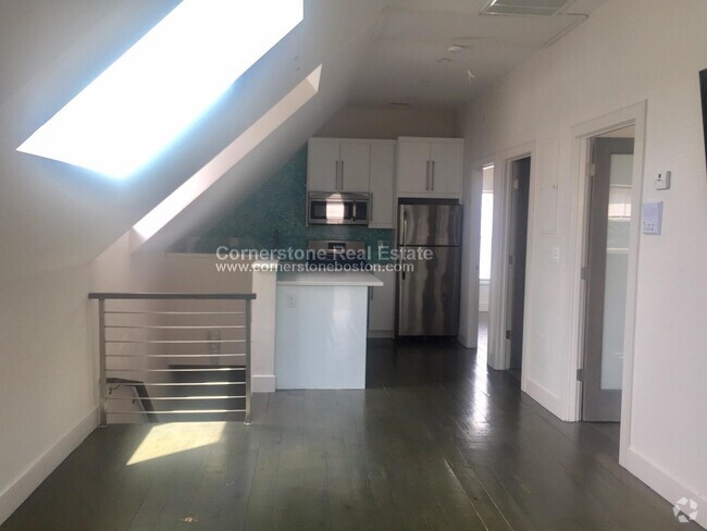 Building Photo - 24 Washburn St Unit 3 Rental