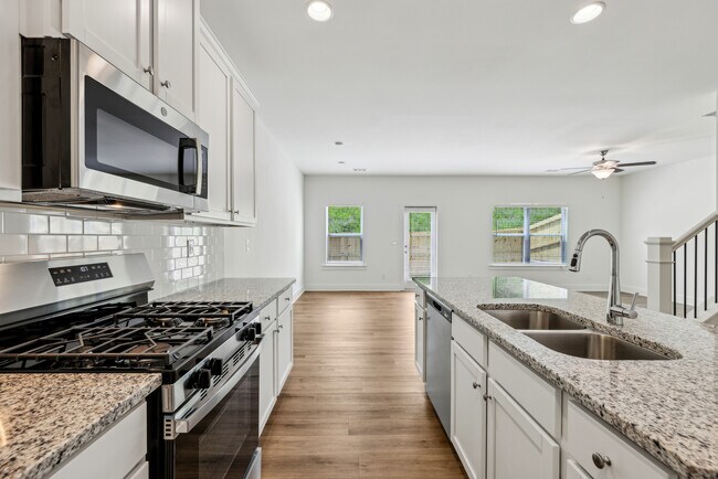 Parkway Pointe Crossing
