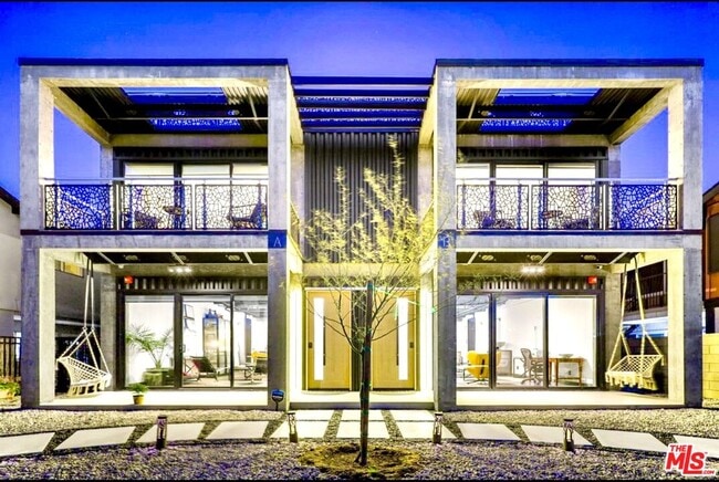 Building Photo - 916 Roswell Ave Rental