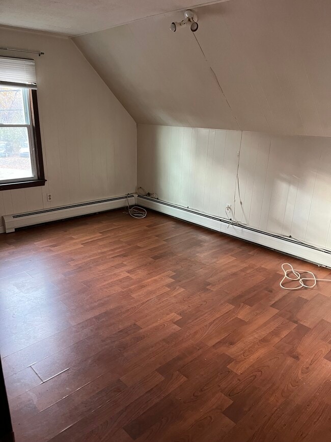 Photo - 56 W Weir St