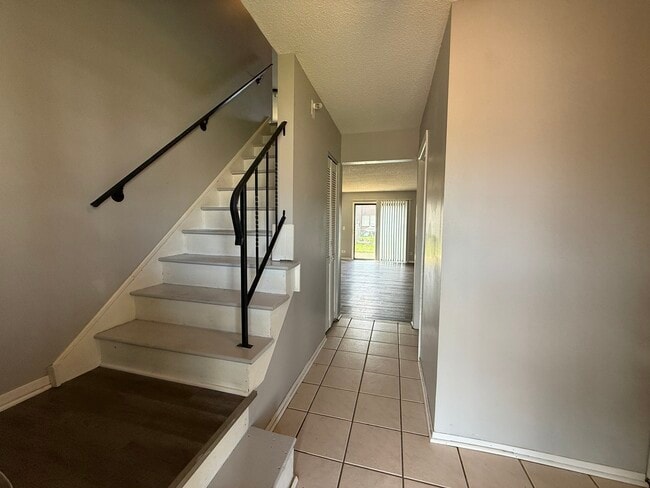 Photo - 4564 Whitney Dr