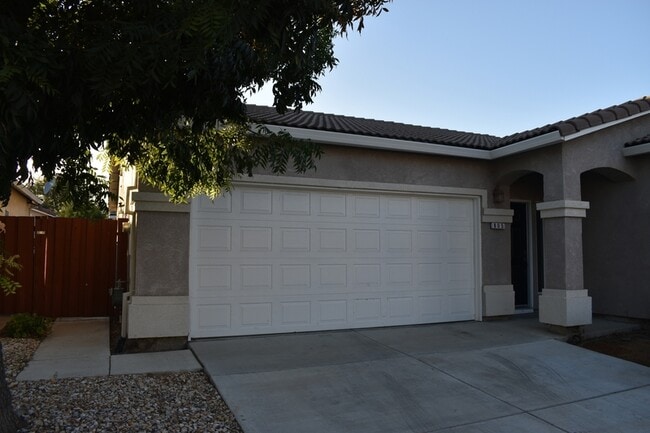 Photo - 805 Vía Rosa