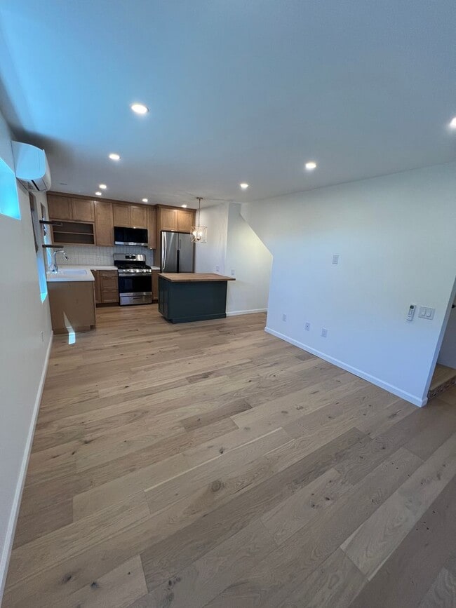 Photo - 109-109 N Santa Rosa St Unidad 101 N Santa Rosa Street (one time leasing)