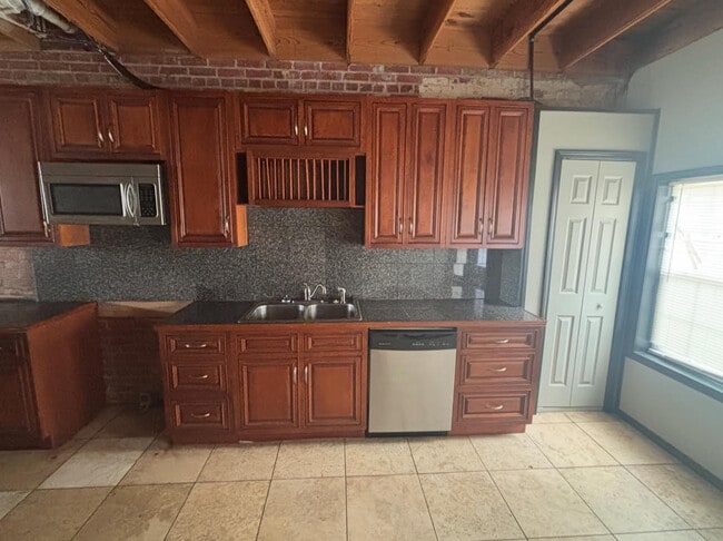 Photo - 100 W Church St