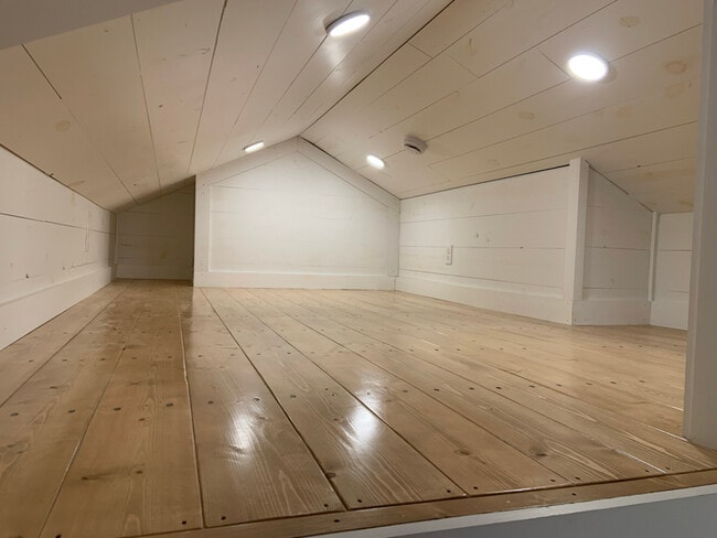 Photo - 1300 NW 3rd Ave