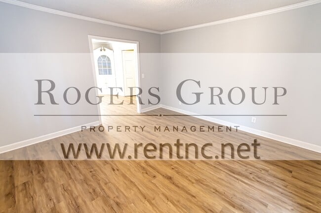 Photo - 1211 Anne St