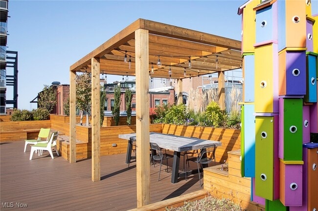 Building Photo - 725 Johnson Ct Unit 407